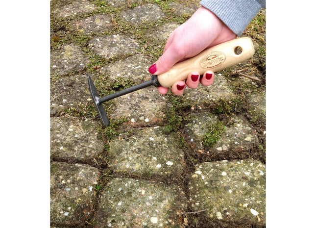 DeWit Paver Tool - V-Groove Cleaner